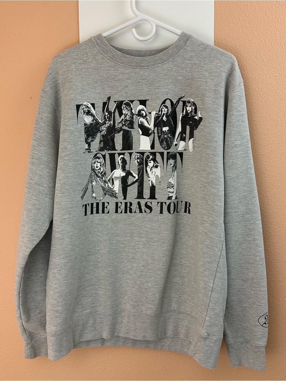 Taylor Swift The Eras Tour Sweatshirt Unisex L Gray Graphic Crewneck Swiftie